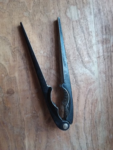 Ancien casse noix noisettes - /,