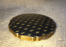 poudrier ancien des années