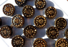 LOT de 11 ANCIENS BOUTONS en VERRE PRESSÉ MOULÉ BICOLORE fin XIXe