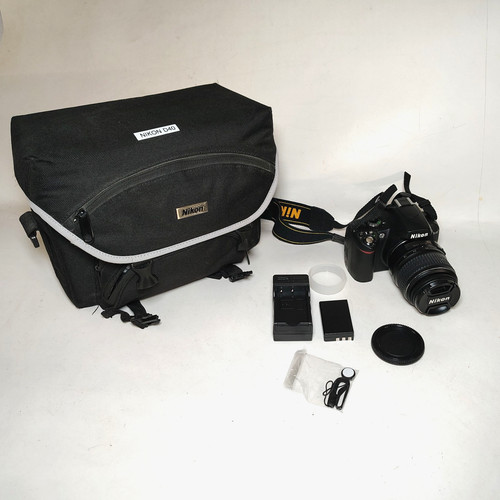 Nikon d40 1mp dslr camera - 6.1mp, w/