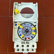 Merlin Gerin Multi 9 Réf. 15366 - Programmateur Horaire IH 24h + 7j ARM 150h