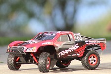 Traxxas 70054-1 Rouge Slash 4x4 Marque Jenkins 1:16 Rtr Jeu Akku + Chargeur 12 V