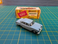 Norev Mercedes Benz 220 SE