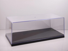 BTE8 Boîte vitrine 1/18