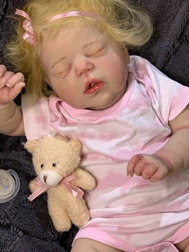 Sweet newborn reborn baby girl - newborn,