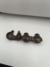 Lot 2 anciens moules à chocolat en étain À Voir