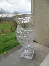ancien vase en cristal taillé