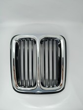 BMW E21 calandre centrale