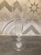 1 ancienne flûte à champagne