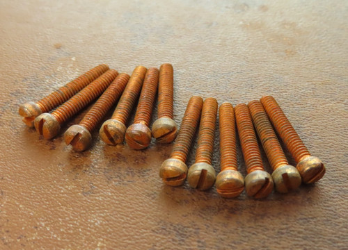 Aged gold humbucker polepiece - gold,