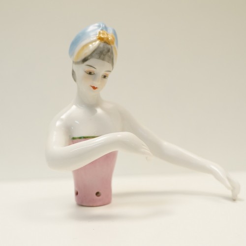 Demi poupee figurine mata - mata, hari