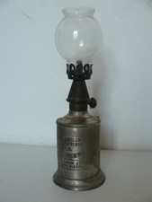 Lampe à essence inexplosible