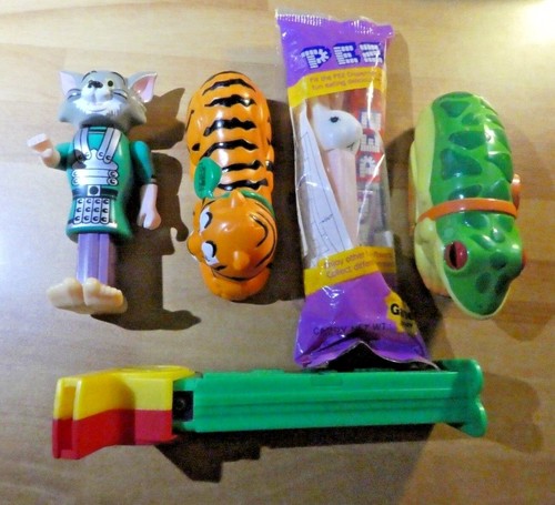 Lot pcs pez dispenser - of,