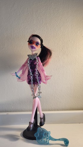 Draculaura haunted monster - haunted,