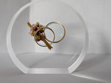 Déco mariage 2 alliances en inclusion