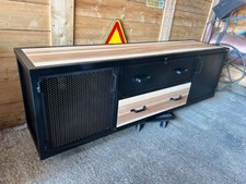 Meuble TV industriel à clapet