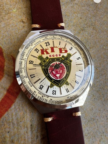 Montre raketa heures villes - 24,