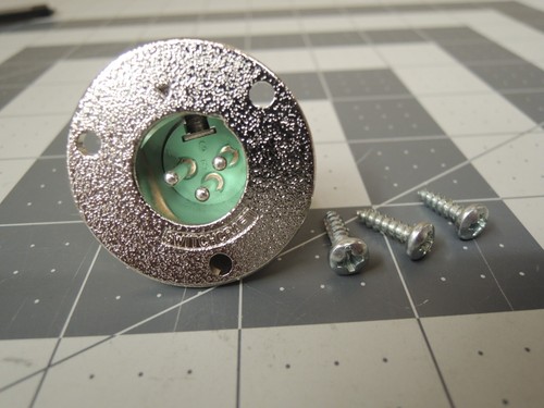 New round male xlr - round,