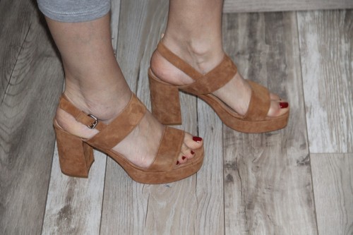 Jolies sandales talons - jolies,