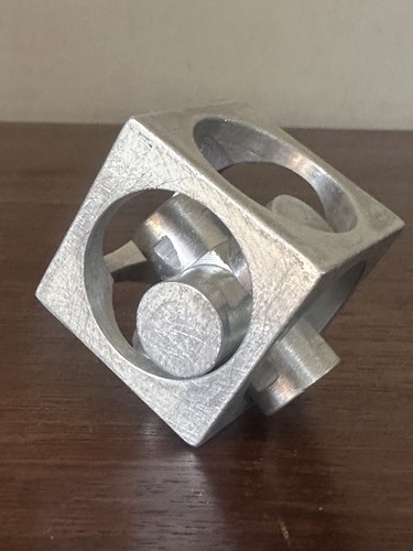 Casse tête aluminium design - casse,