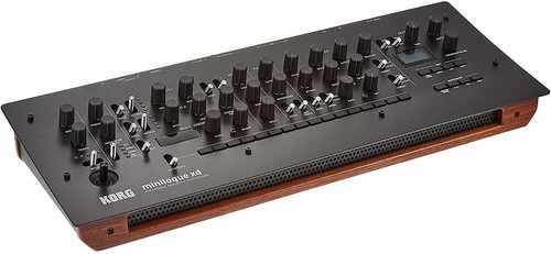 Synthétiseur analogique