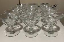 Lot de  12 coupes  à