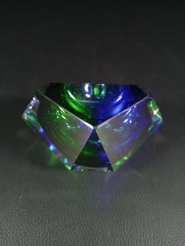 Superbe cendrier design - , flavio