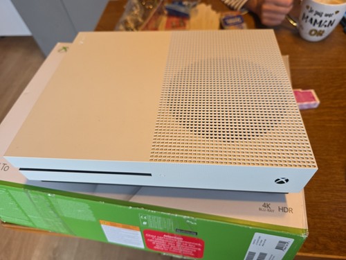 Microsoft xbox one - s, to