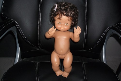 Poupee famosa - poupee,