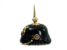 Casque allemand Pickelhaube à