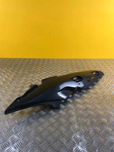 Demi coque arrière droite