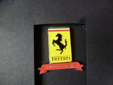 pin badge auto car voiture automobile FERRARI