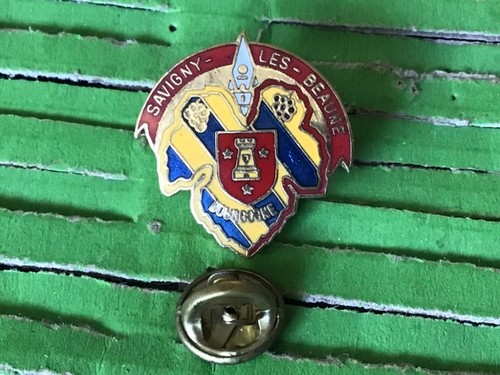 Pins savigny les - les, beaune