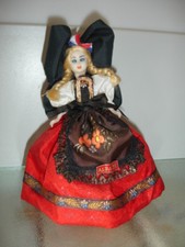 Poupée folklorique  ancienne