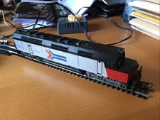 LIMA HO :  LOCOMOTIVE DIESEL