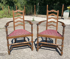 2 fauteuils style Louis XIII