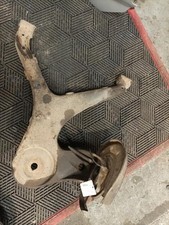 Moyeu arriere droit MERCEDES