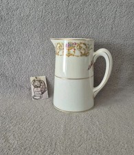 Pichet en porcelaine CH.FIELD