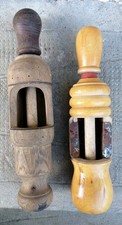 D5- lot 2 ancienne bouchonneuse à vin bouche bouteille en bois 