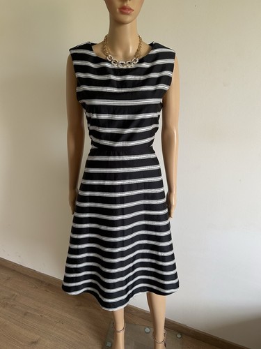 Robe rayée noire - , blanche