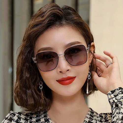 Lunettes soleil modèle - de,
