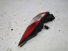 feux arriere droit peugeot