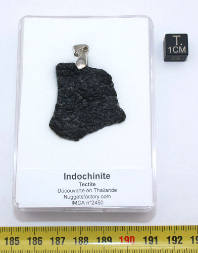 Collier pendentif tectite