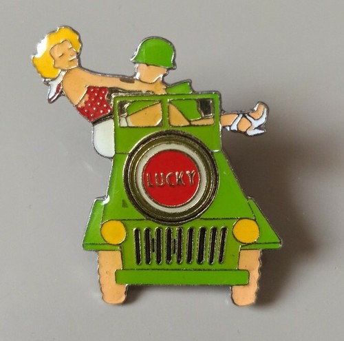 Pin cigarettes lucky strike - pin's,