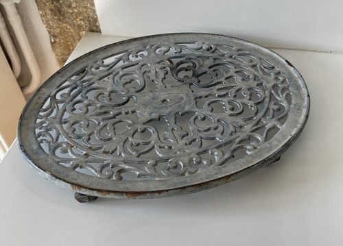 Dessous plat porte plante - dessous,