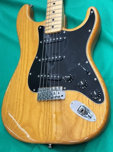 Stratocaster 1979 - (fender),
