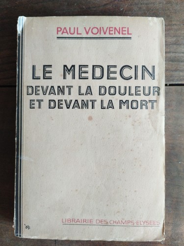 Médecin devant douleur - le,