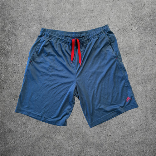 Grey shorts adidas size l - -,