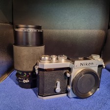 NIKON F