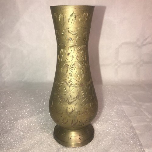 Joli petit vase doré - joli,